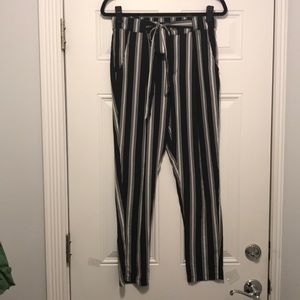 Mimi Chica striped trouser pant with pockets